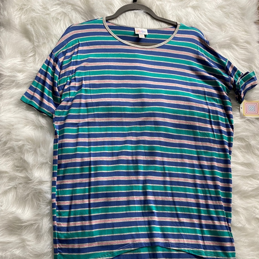 Lularoe Irma top